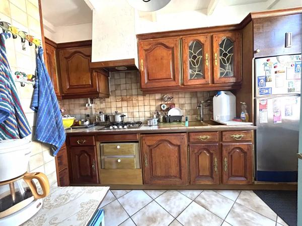 Vente                                                      Villa
                        
                     4 pièces                      98 m2                     à Golfe-Juan