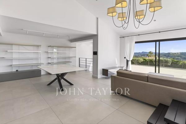 La Cadière-d’Azur – Villa contemporaine avec vue mer panoramique, piscine et espace bien-être