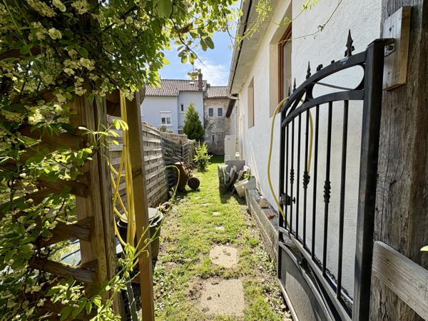 Maison à vendre à Saint-Pardoux-la-Rivière (24470) - Dordogne