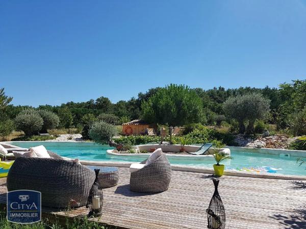 Maison à vendre 11 pièces 374m²