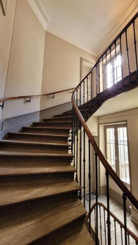 Brive Hyper Centre Apt Type 2 pièces 34m2 - CALME et VUE SUR LES TOITS