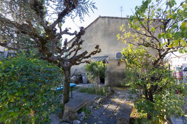 Carpentras (84200) A VENDRE EN EXCLUSIVITE MAISON DE VILLAGE