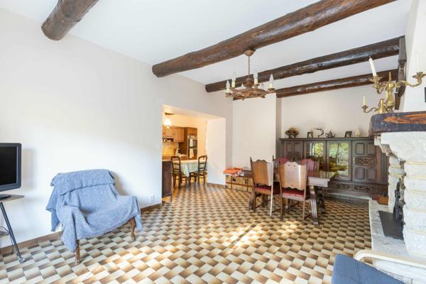 Carpentras (84200) A VENDRE EN EXCLUSIVITE MAISON DE VILLAGE