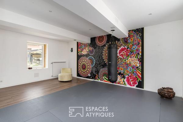 Ancien corps de ferme rénové avec piscine et studio indépendant