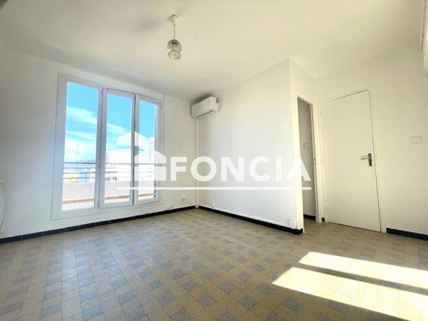Location Appartement 2 pièces 35.55 m² - 5 RUE HELENE BOUCHER Toulon 83000
