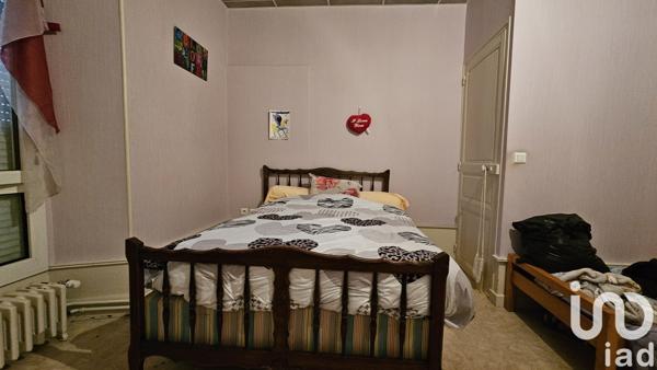 Building for sale 265 m² Vic-sur-Cère