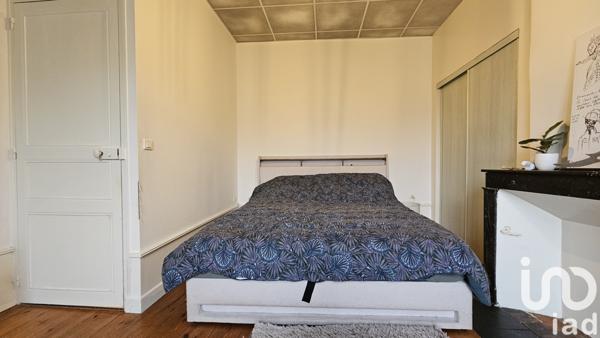 Building for sale 265 m² Vic-sur-Cère