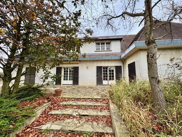 Maison à vendre à Crespières - 8 pièces, 150 m²