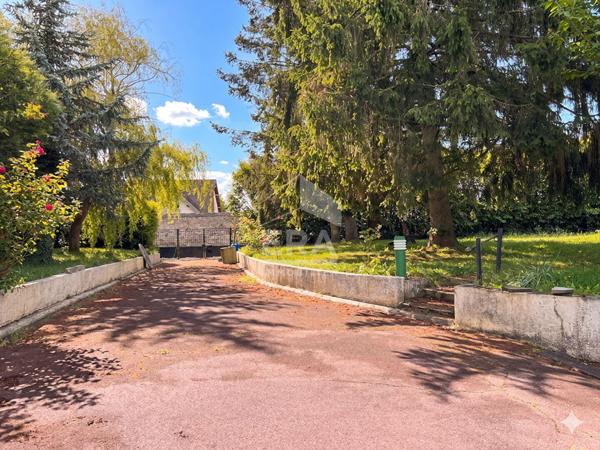 Maison à vendre à Crespières - 8 pièces, 150 m²