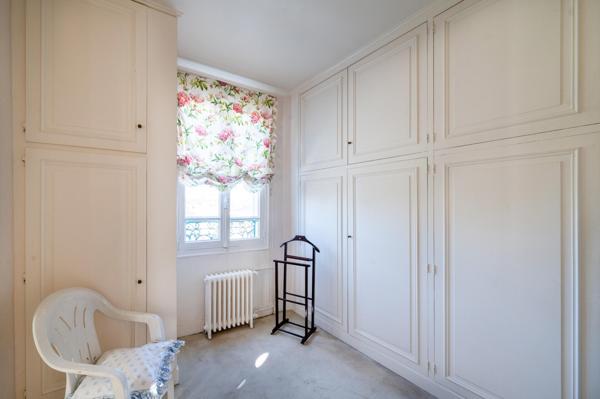 Maison de charme et de caractère avec magnifique jardin!