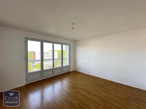 Appartement à louer 2 pièces 48.42m² Mâcon (71000)