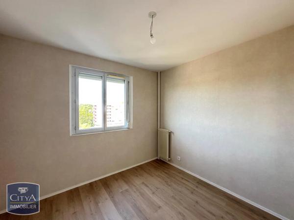 Appartement à louer 2 pièces 48.42m² Mâcon (71000)