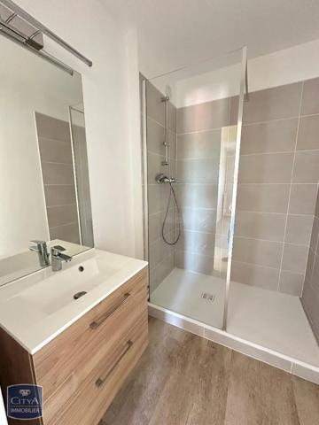 Appartement à louer 2 pièces 48.42m² Mâcon (71000)
