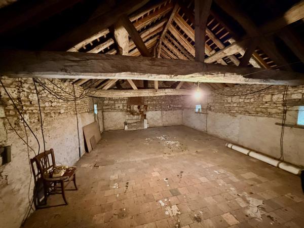 Maison à MONTREUIL-BELLAY, 49260 - 2 pièces 57m²