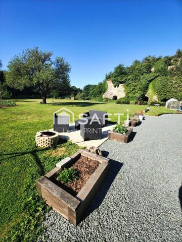 Propriété rénovée avec souplex et jardin