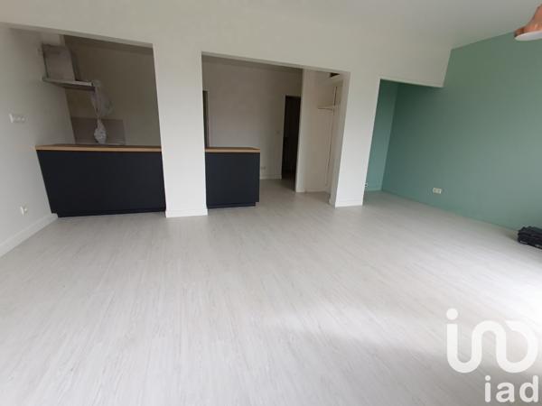 Immeuble à vendre 601 m² Taugon