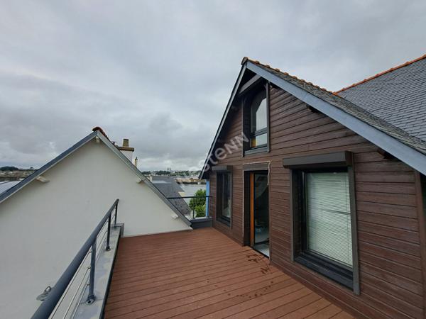 LE CHARME D'UNE BELLE DEMEURE CONCARNOISE FACE AU PORT DE PLAISANCE