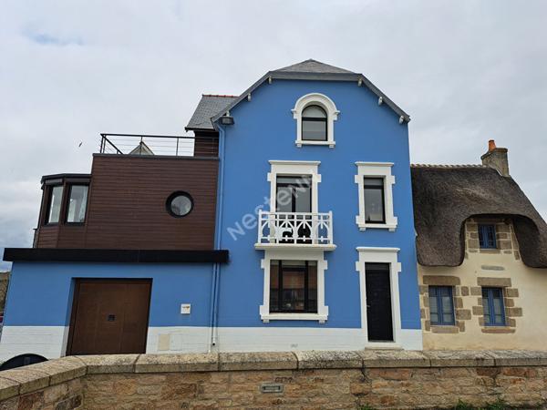 LE CHARME D'UNE BELLE DEMEURE CONCARNOISE FACE AU PORT DE PLAISANCE