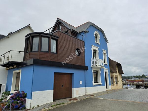 LE CHARME D'UNE BELLE DEMEURE CONCARNOISE FACE AU PORT DE PLAISANCE