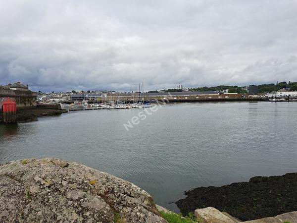 LE CHARME D'UNE BELLE DEMEURE CONCARNOISE FACE AU PORT DE PLAISANCE
