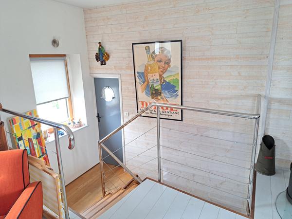 LE CHARME D'UNE BELLE DEMEURE CONCARNOISE FACE AU PORT DE PLAISANCE