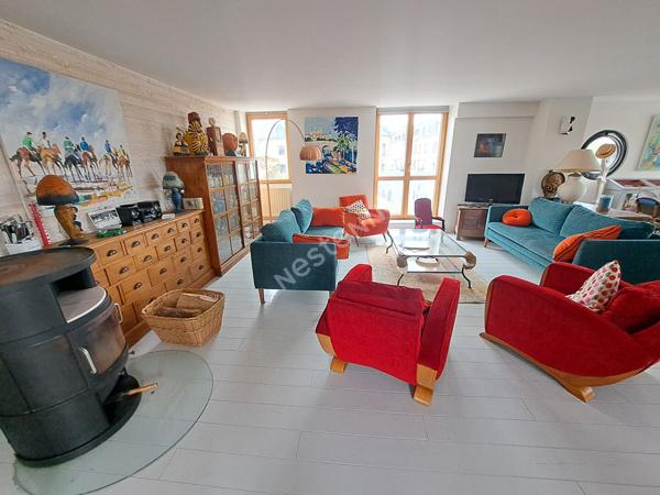 LE CHARME D'UNE BELLE DEMEURE CONCARNOISE FACE AU PORT DE PLAISANCE