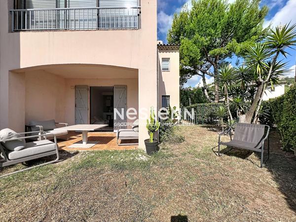 Golfe-Juan - 2P - 40m² - Rez-de-Jardin 96m² - Vue mer - Garage - Sud