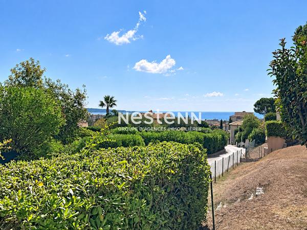 Golfe-Juan - 2P - 40m² - Rez-de-Jardin 96m² - Vue mer - Garage - Sud
