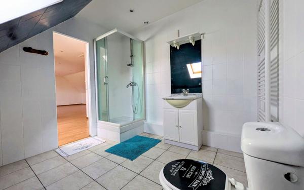 Maison à vendre    6 pièces • 140 m2 Saint-Gobain