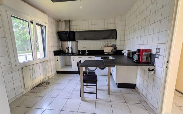 Maison à vendre    6 pièces • 140 m2 Saint-Gobain