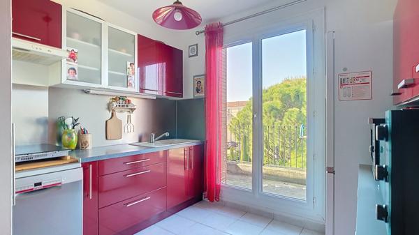 A vendre - Appartement T3 de 64 m² avec extérieur au 4ème étage avec ascenseur