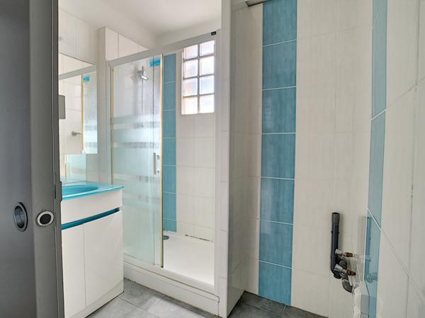 A vendre - Appartement T3 de 64 m² avec extérieur au 4ème étage avec ascenseur