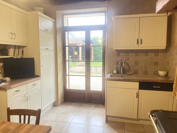 Dpt Yonne (89), à vendre ARCES DILO maison 4 chambres sur 2500 m²