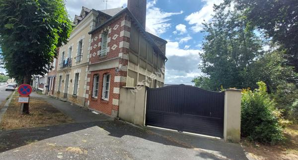 Maison La Guerche De Bretagne 12 pièce(s) 260 m2