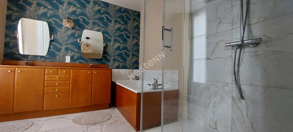 Maison La Guerche De Bretagne 12 pièce(s) 260 m2