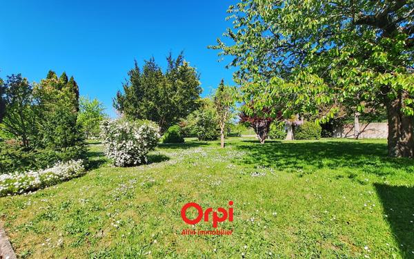 Maison à vendre    7 pièces • 149,38 m2 Néris-les-Bains