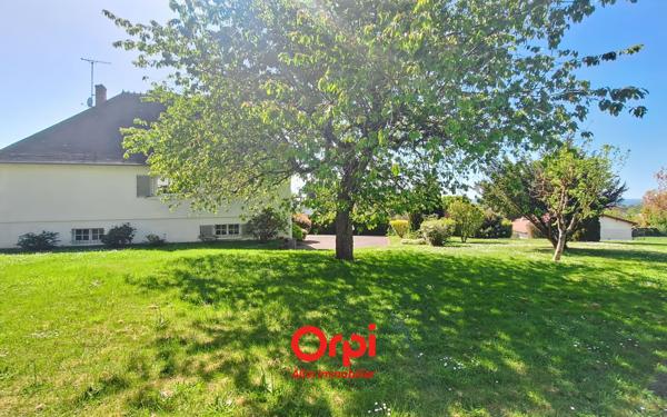 Maison à vendre    7 pièces • 149,38 m2 Néris-les-Bains
