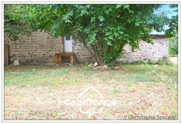 Maison à vendre 4 pièces, terrain, double garage, ARCONSAT (63)