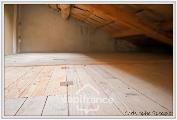 Maison à vendre 4 pièces, terrain, double garage, ARCONSAT (63)