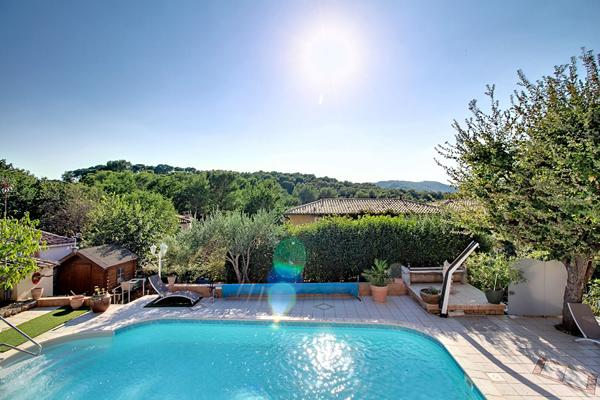 A VENDRE DRAGUIGNAN EN EXCLUSIVITE - Maison T3 + DEPENDANCE AVEC PISCINE