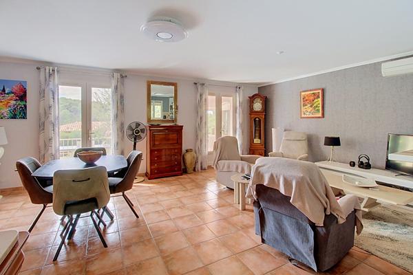 A VENDRE DRAGUIGNAN EN EXCLUSIVITE - Maison T3 + DEPENDANCE AVEC PISCINE