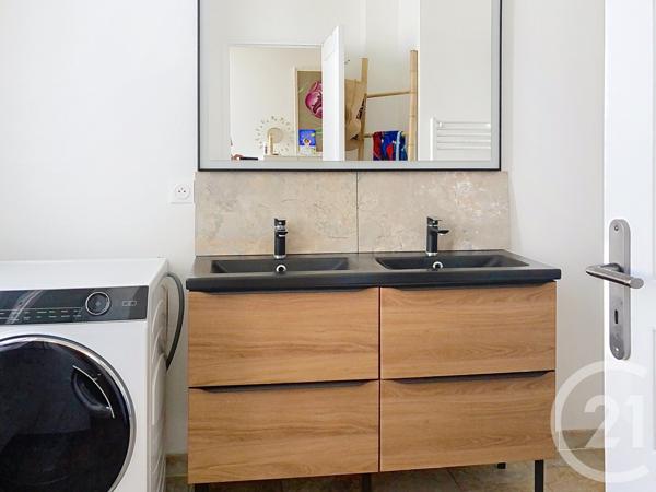 Maison à vendre  5 pièces - 97 m 2   ROCHEFORT  - 17