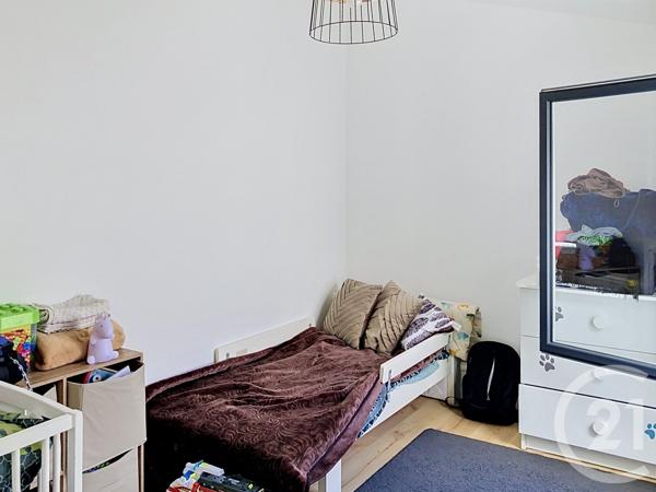 Maison à vendre  5 pièces - 97 m 2   ROCHEFORT  - 17
