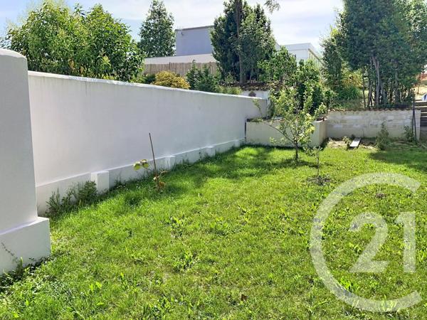 Maison à vendre  5 pièces - 97 m 2   ROCHEFORT  - 17