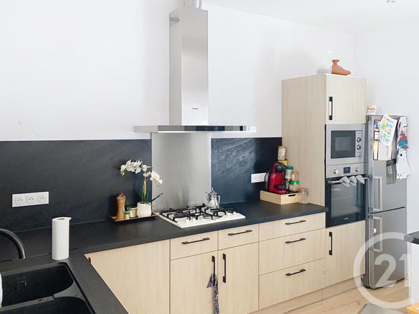 Maison à vendre  5 pièces - 97 m 2   ROCHEFORT  - 17