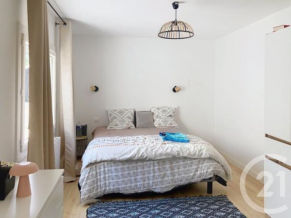 Maison à vendre  5 pièces - 97 m 2   ROCHEFORT  - 17