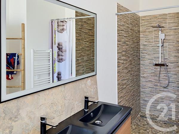 Maison à vendre  5 pièces - 97 m 2   ROCHEFORT  - 17