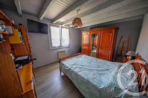 Maison à vendre  5 pièces - 90,70 m 2   ST MEDARD EN JALLES  - 33