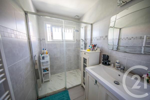 Maison à vendre  5 pièces - 90,70 m 2   ST MEDARD EN JALLES  - 33