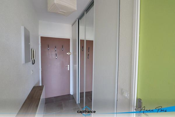 Appartement à vendre Hyères, Vue mer, piscine , Cave et Parking.